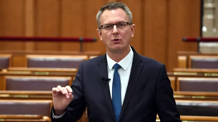 Rétvári: Az elmúlt 16 évben Magyarország a saját lábára állt