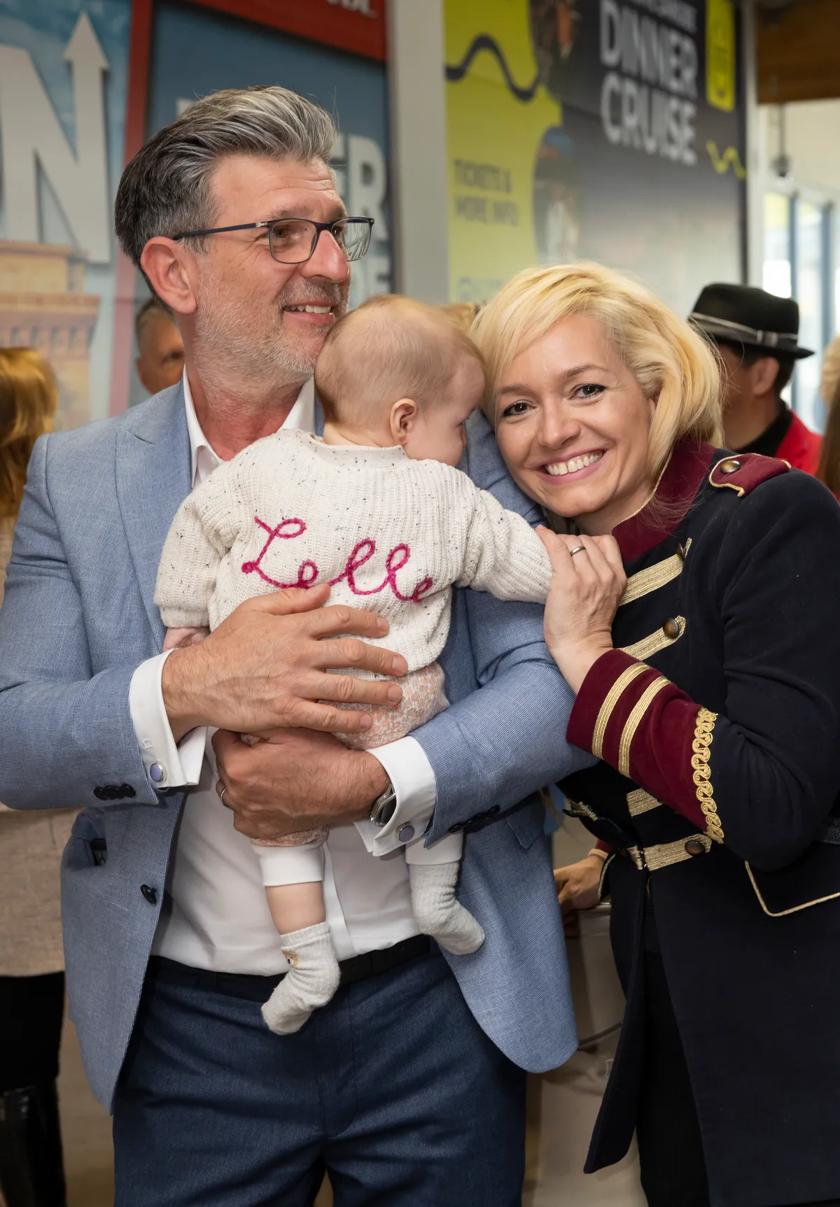 Kárász Róbert és felesége közös kislányukkal látogatott ki az eseményre.