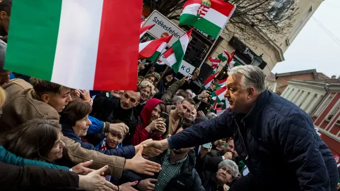 Orbán Viktor könnyekig hatódott, amikor meglátta, mekkora tömeg fogadta Székesfehérváron
