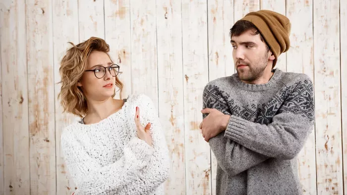 „A barátnőm megcsal és azt állítja, az egész az én hibám”