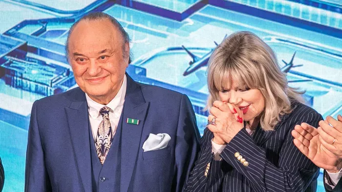 Leleplezték Korda György és Balázs Klári szobrát