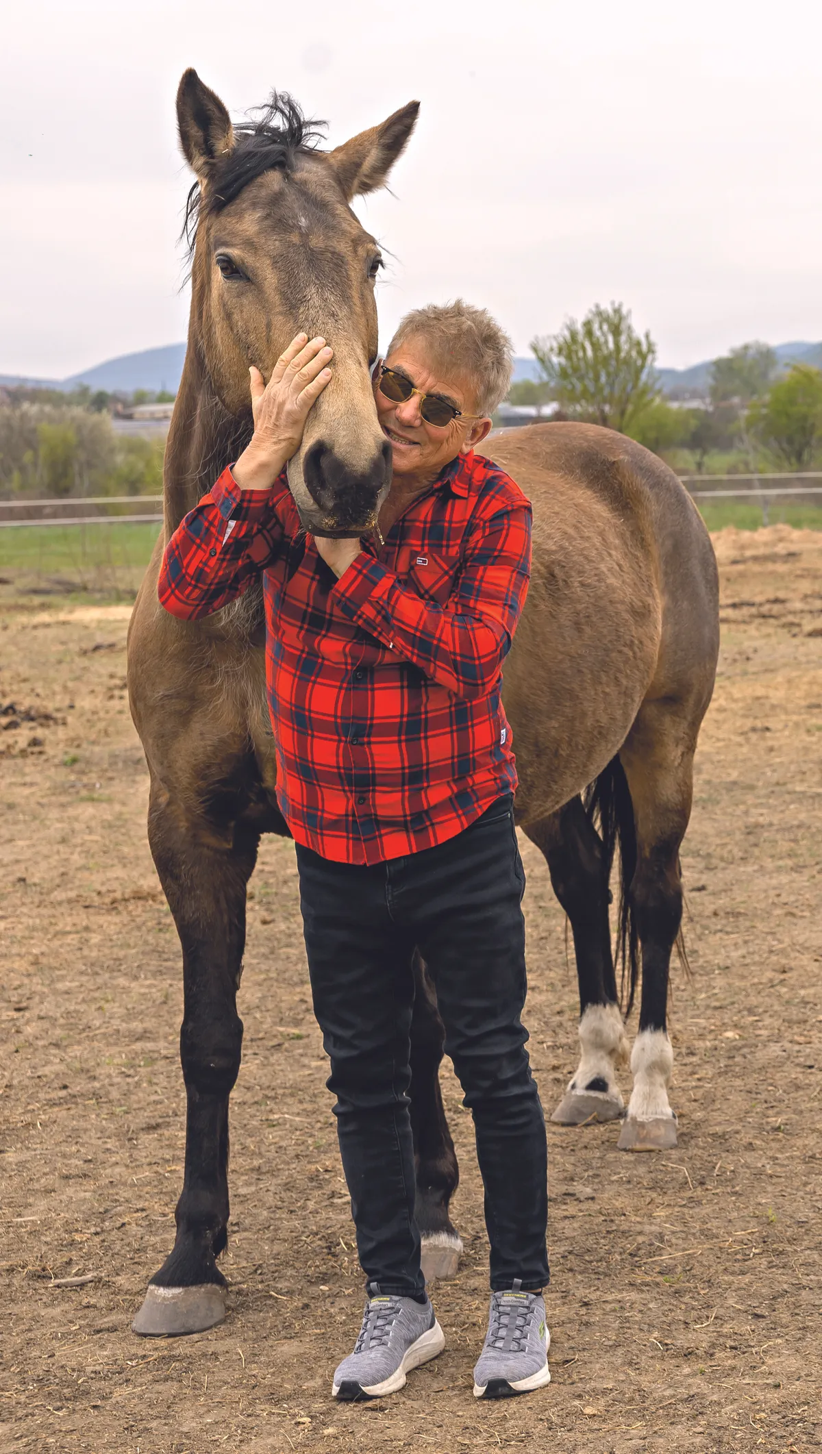 Hétfői hot! címlap feltöltés
Horváth Éva
Várkonyi András
Bangó Margit
Zimány Linda
Híres anyák és lányaik
Delhusa Gjon

Tilos 2026.04.29. előtt használni!!