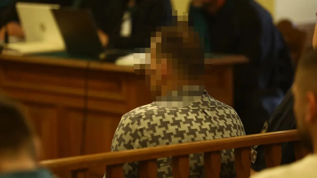 Ezzel védekezik Előd, a láncfűrészes apagyilkos, megszólalt az ügyvéd