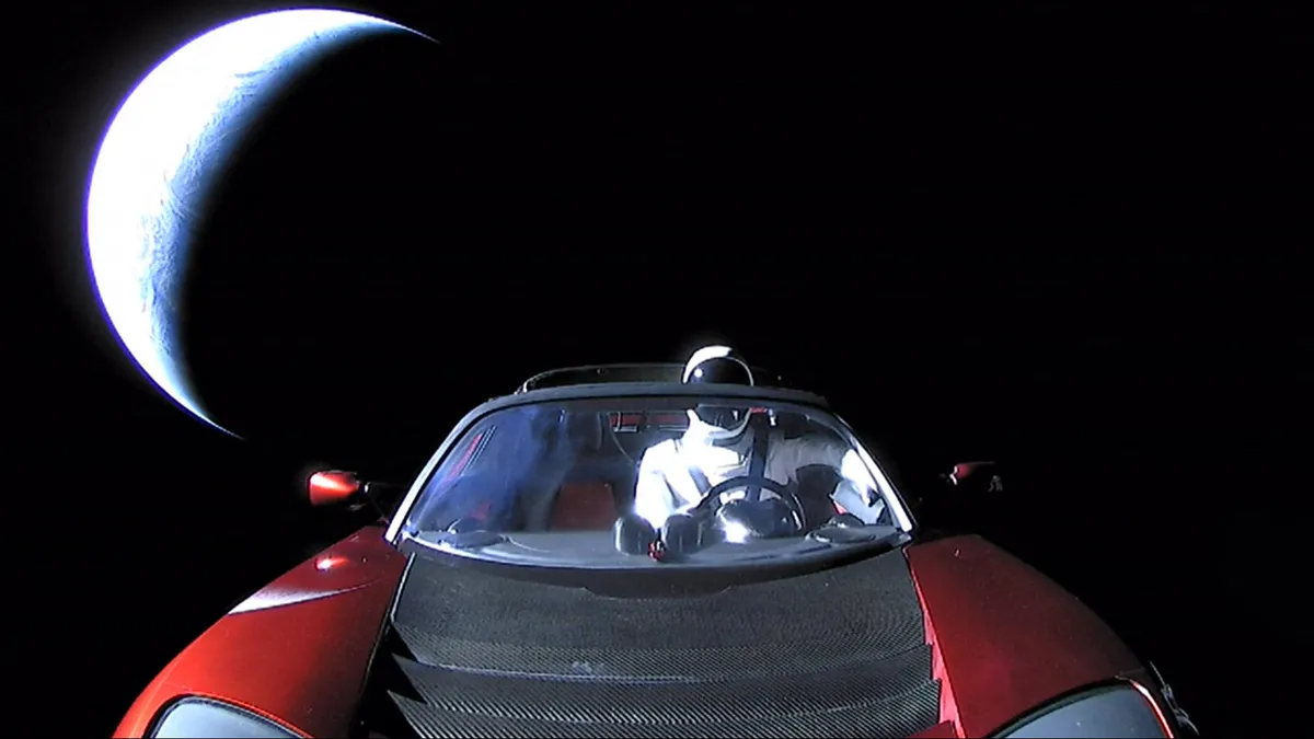 Starman a tesla Roasterben.