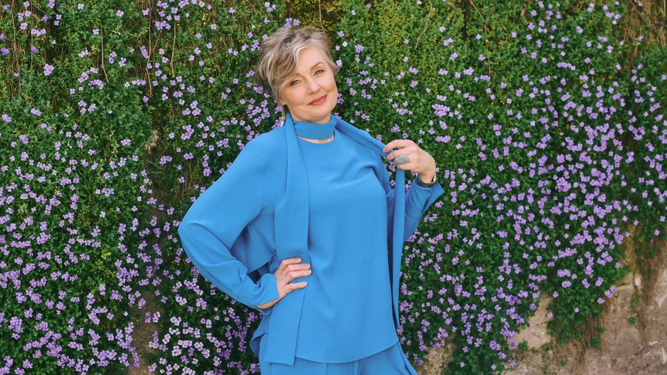 Outdoor,Fashion,Full,Length,Portrait,Of,55,-,60,Year