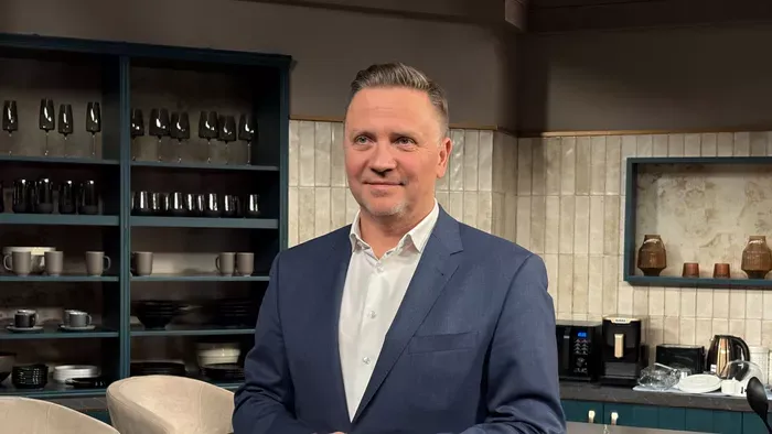 Háború, rezsi, benzin: Gönczi Gábor szerint a megélhetésünk a tét a választáson