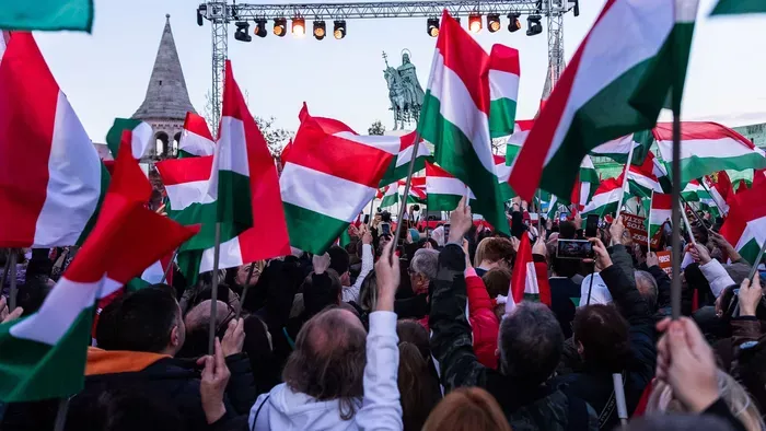 Gigantikus embertömeg kíváncsi Orbán Viktorra Budapesten