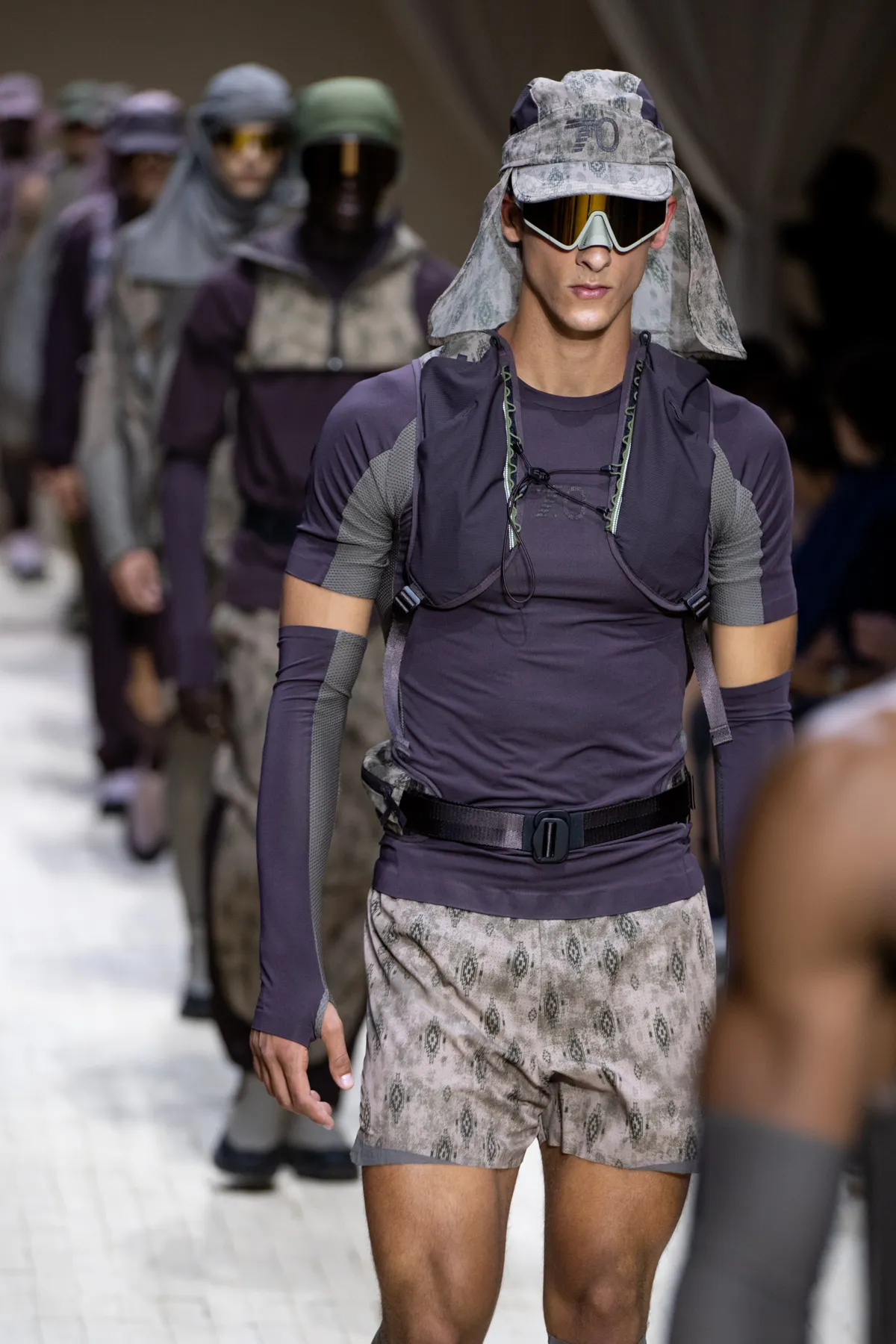 techwear egy férfi modellen