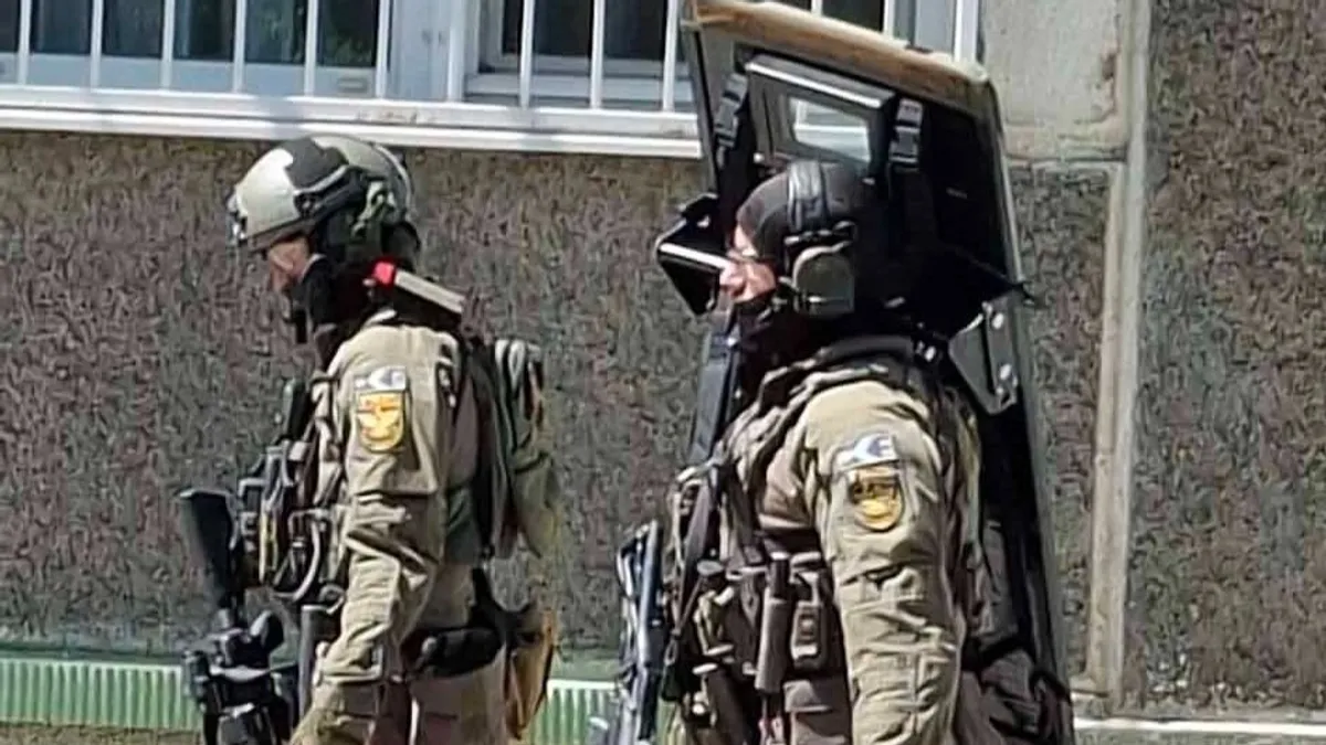 Kelenföldi túszdráma: sosem látott fotók az akcióról – Galéria