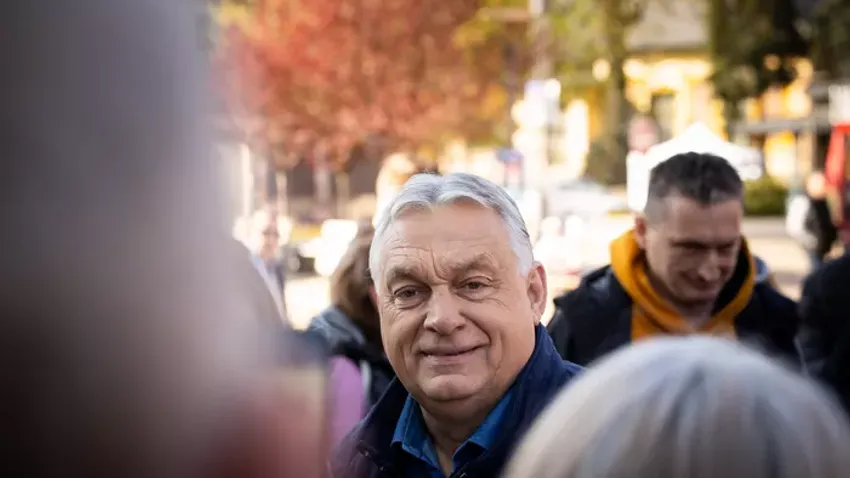 Egymillió kézfogás: ilyen volt Orbán Viktor délelőttje