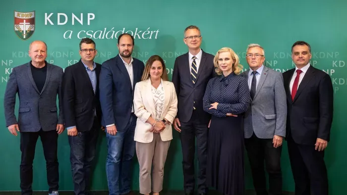 Megalapult a KDNP parlamenti frakciója, Rétvári Bence vezeti