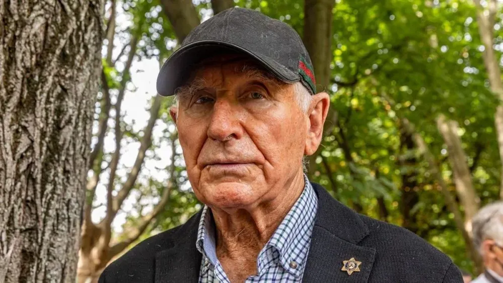 Gábor Zsazsa özvegye sapkában