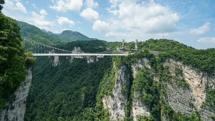 Bátorságpróba: ezek a világ legfélelmetesebb hídjai