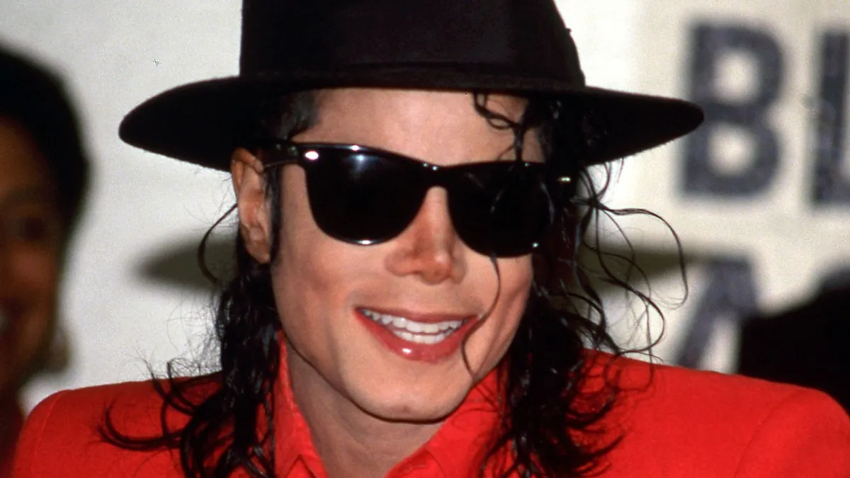 Mi állt Michael Jackson házasságai mögött? Itt vannak a titkos részletek!