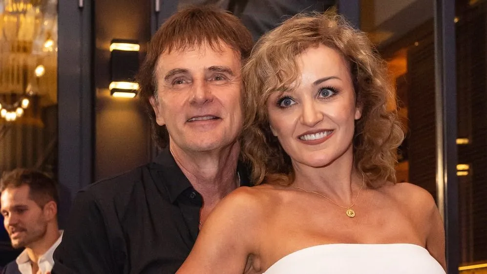 Bogdán Csaba felesége nehéz búcsút vett lányuktól, Blankától. 