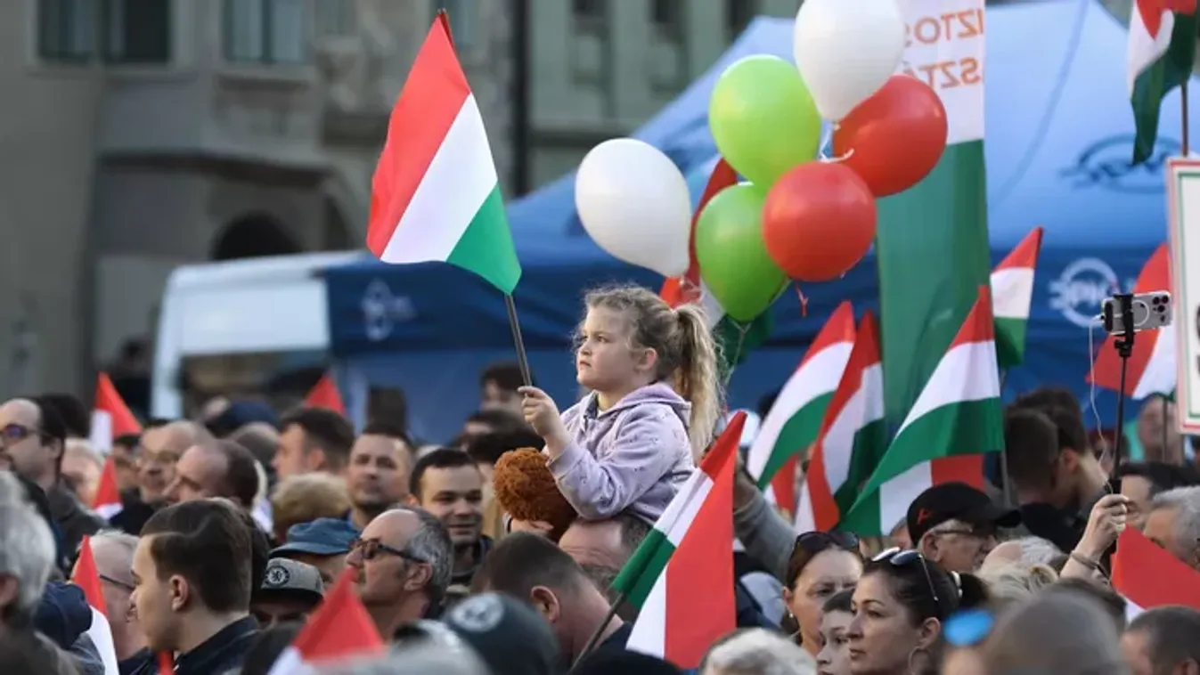 Orbán Viktor országjárása: a legkisebbek is részt vesznek az eseményen