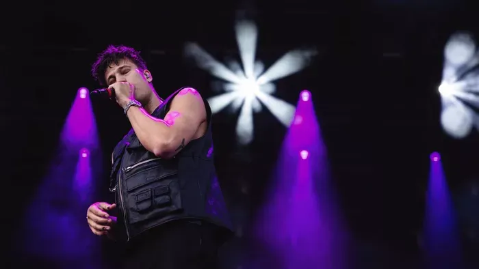 A Megasztár idejére  T. Danny megszabadul a maszkjától?