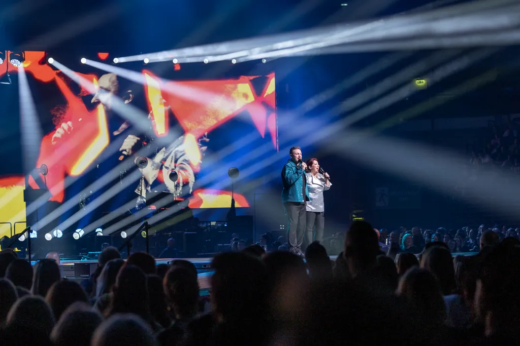 V-Tech Nagykoncert 2026.04.04.
MVM Dome
Kecskés Tibor (Kefir), Szklenár Gabi (Baby Gaby)