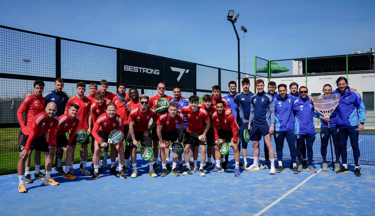 Dzsudzsák Balázs és a debreceni futballisták csapatépítő programon vettek részt