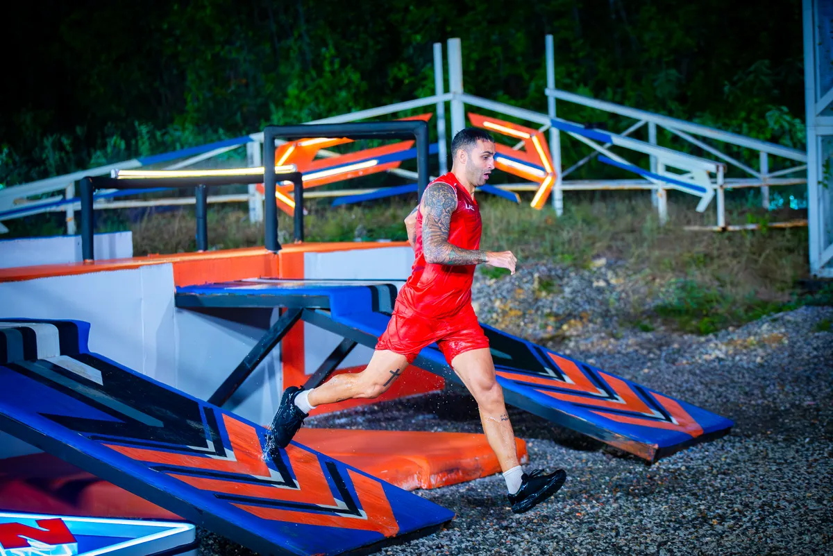 Lencse Laci Bajnokként mindent belead az Exatlon összes futamába.