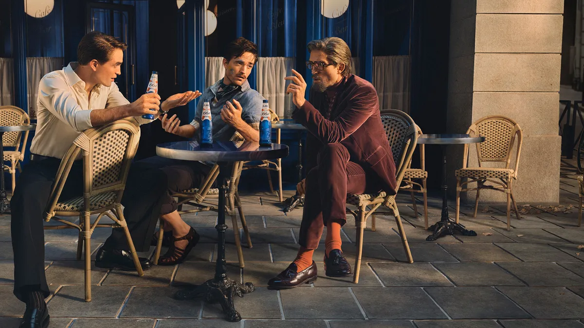 Három Robert Pattinson