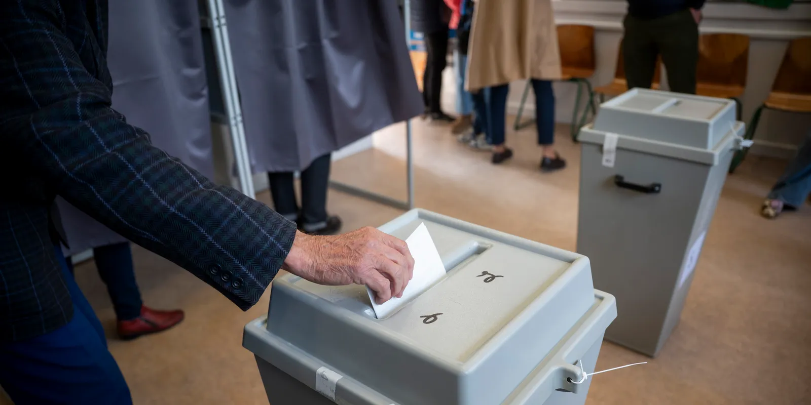Azonnal leállították a szavazást Nyírbogáton! Újabb gyanú a tiszás csalásra