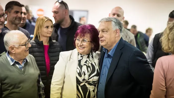 Ez igen: kitörő lelkesedéssel fogadták Orbán Viktort Egerben