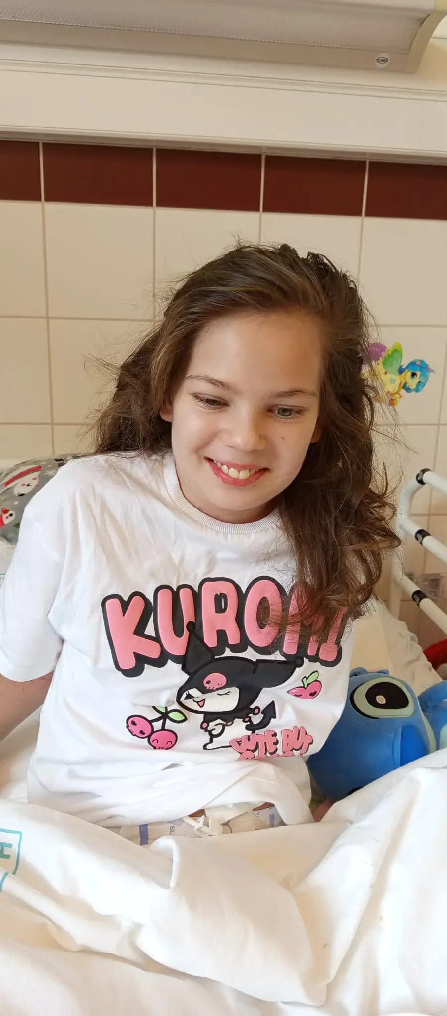 Kitti jól bírja a kezeléseket, alig várja, hogy újra gyönyörű hosszú haja legyen 