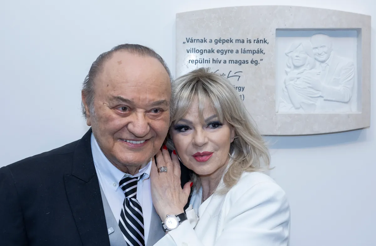 Korda György és Balázs Klári szobrot kapott a reptéren