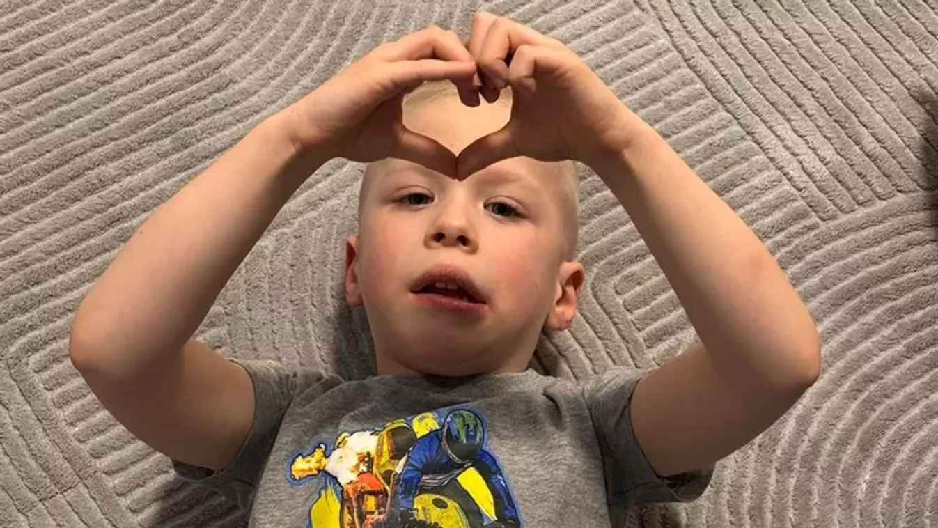 Duchenne-es Ádin nem tudott Dubaiba utazni, elmaradt a fontos kontroll