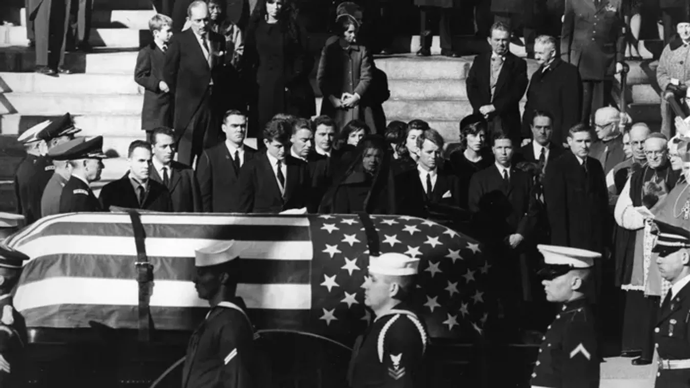 Időutazó? Titkos szekta? – A Kennedy-gyilkosság legőrültebb elméletei