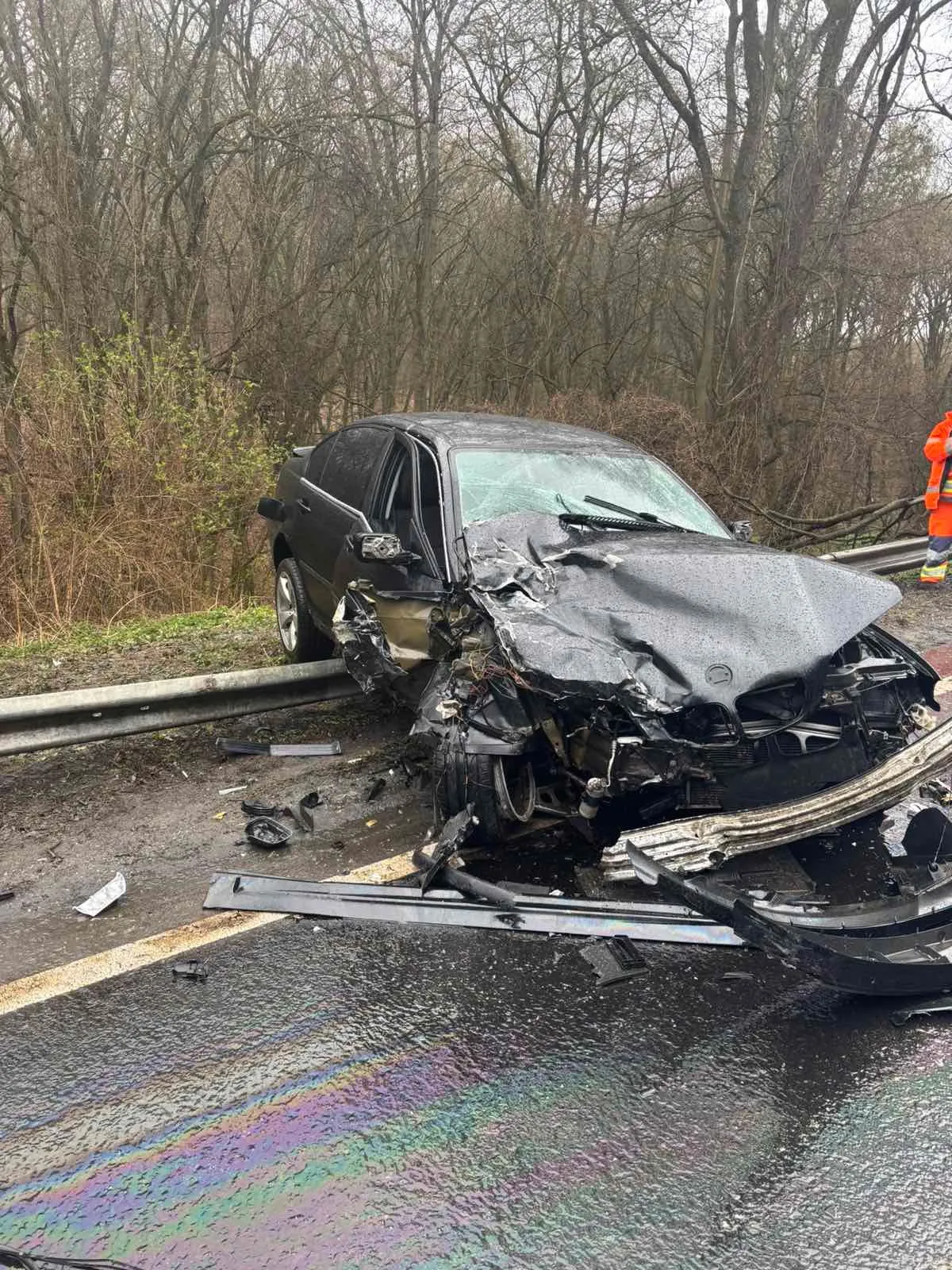 Oszter Alexandra fia ebben az autóban ült, amikor balesetet szenvedtek.