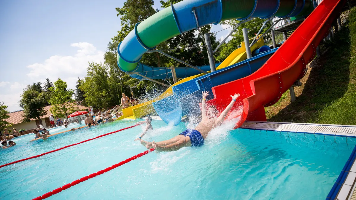 Elfeledett gyógyvizek: íme 3 magyar termálfürdő, ami olcsóbb, mint a felkapott strandok