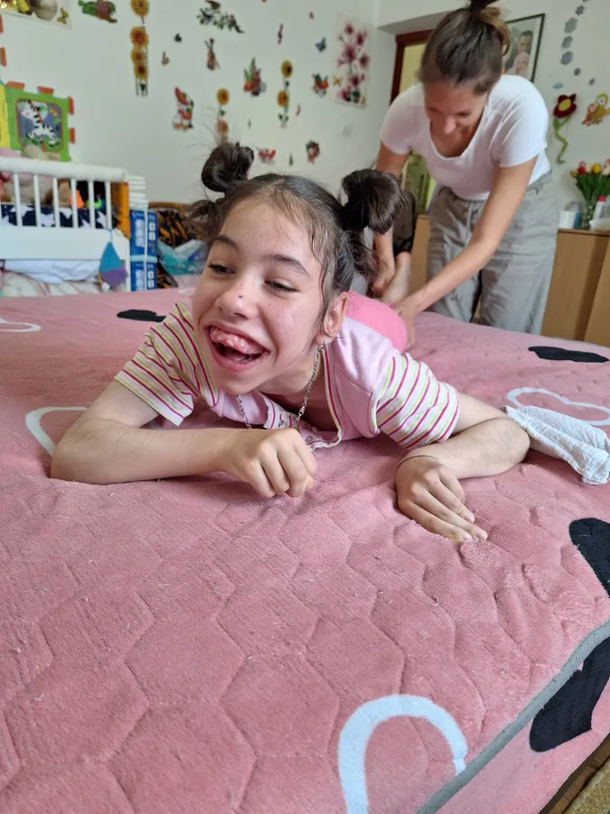 A beteg kislány egyetlen esélye egy mágneses terápia