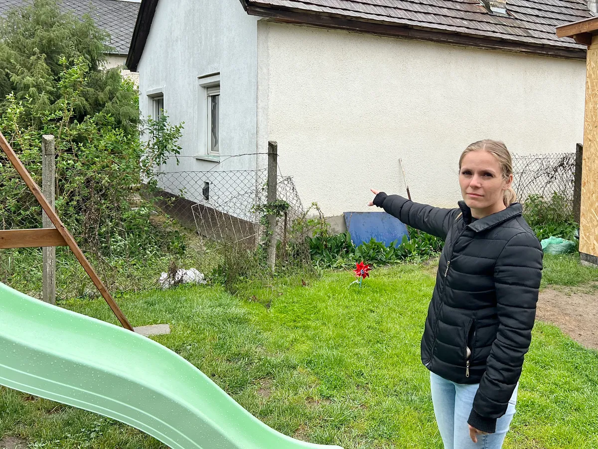 A monori lövöldözés szemtanúja elmondta: nála vágták át a drótkerítést a TEK-esek