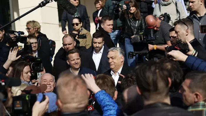 Rendkívüli: visszaadja a mandátumát Orbán Viktor – videó