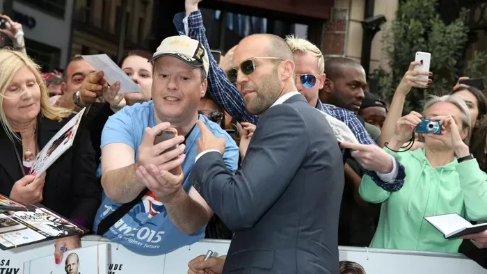 "Az őröket verte a víz" – Jason Statham Budapesten bulizott!