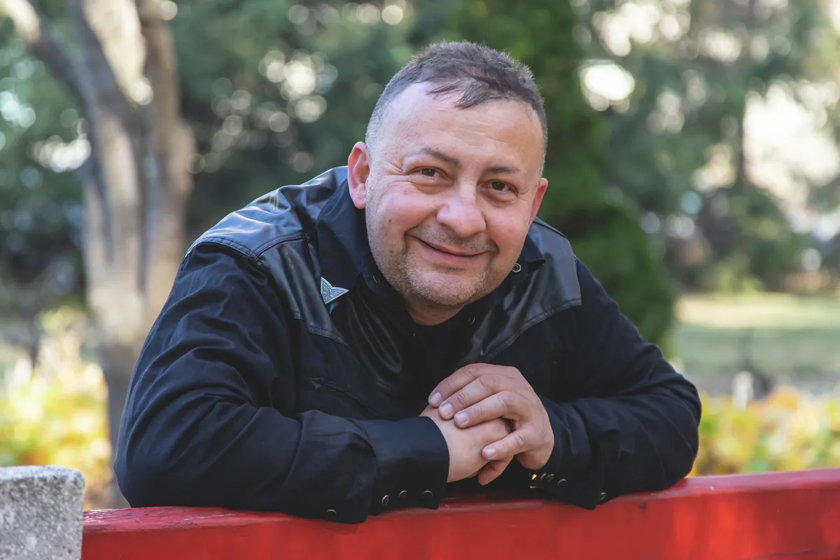 Gáspár Zsolti foglalkozása részének tekinti, hogy meglepje a gyerekeket.