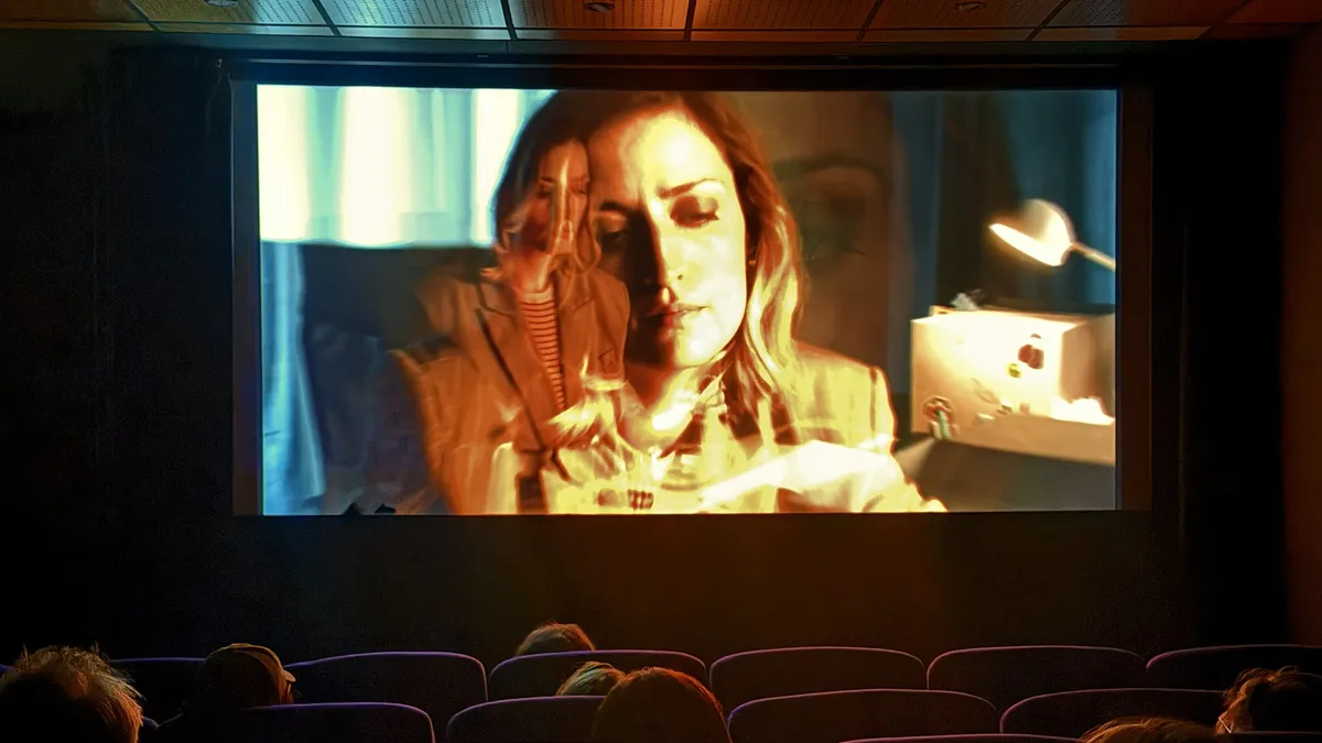 Tapsvihar és egymást taposó producerek: Így debütált Cannes-ban a Még egy kívánság