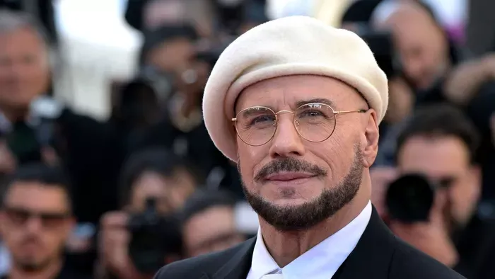 John Travolta Cannes-ban mutatta meg, milyen jó formában van