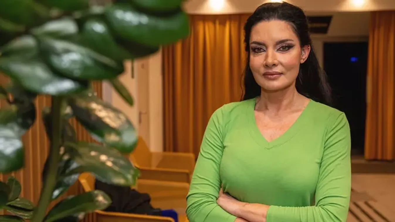 Gregor Bernadett bevallotta: készen áll a nagymamaságra