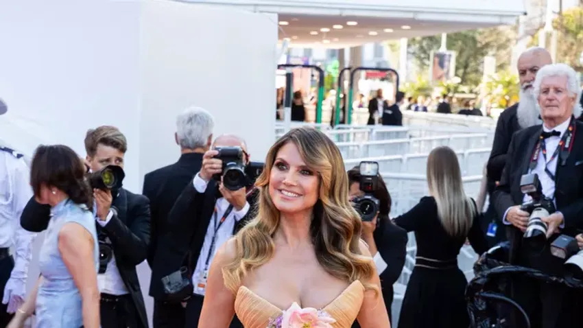 Cannes-i Filmfesztivál 2026: Ezek az idei legkápráztatóbb vörös szőnyeges ruhák!
