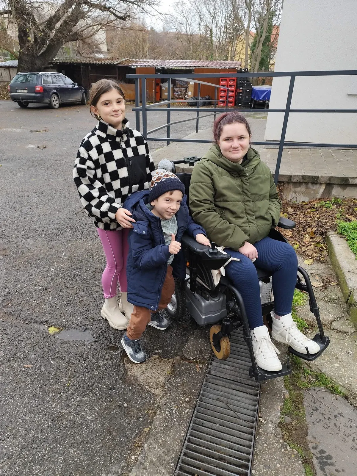 Rebeka már 22 éves, őt teljesen lebénította a genetikai hiba miatti izomsorvadás.
