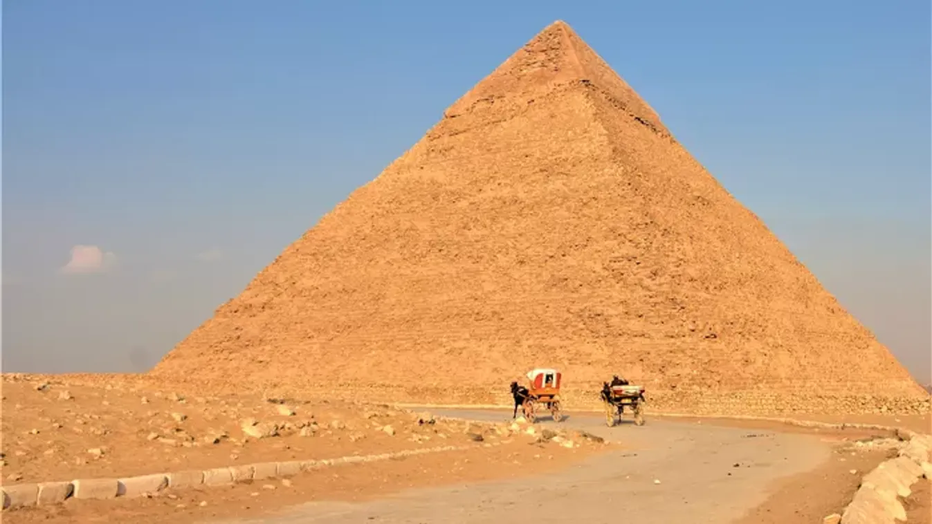 Rejtélyes üregek az egyiptomi piramis mélyén: elképesztő dologra bukkantak