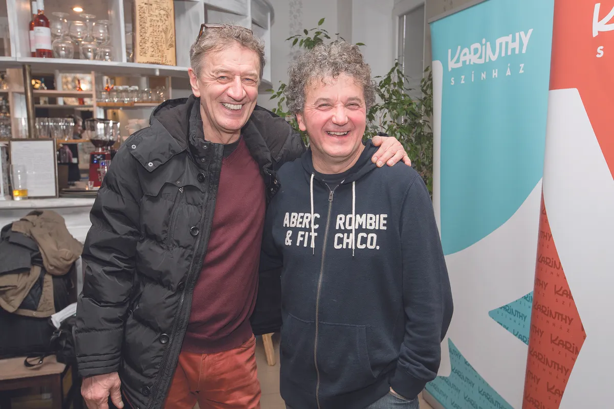 Itt még együtt mosolyognak: Mucsi Zoltán és Scherer Péter