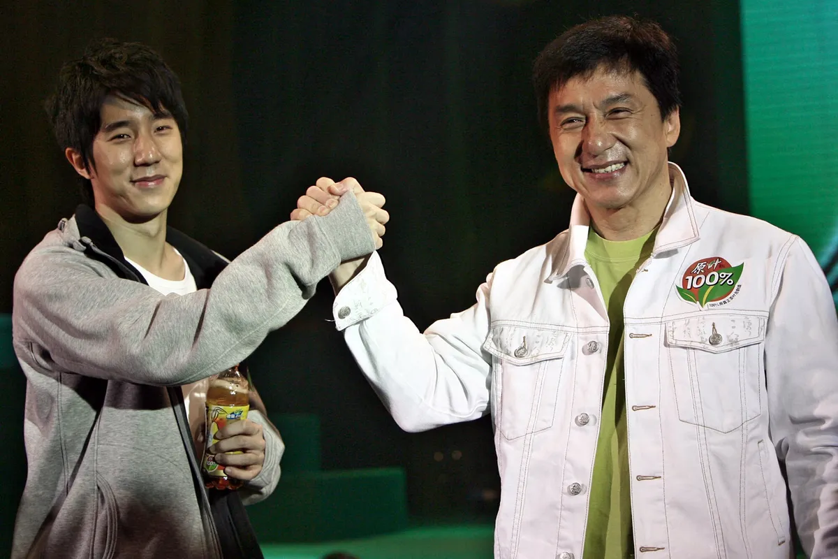 Jackie Chan promotes Coca-cola tea drink in Shanghai