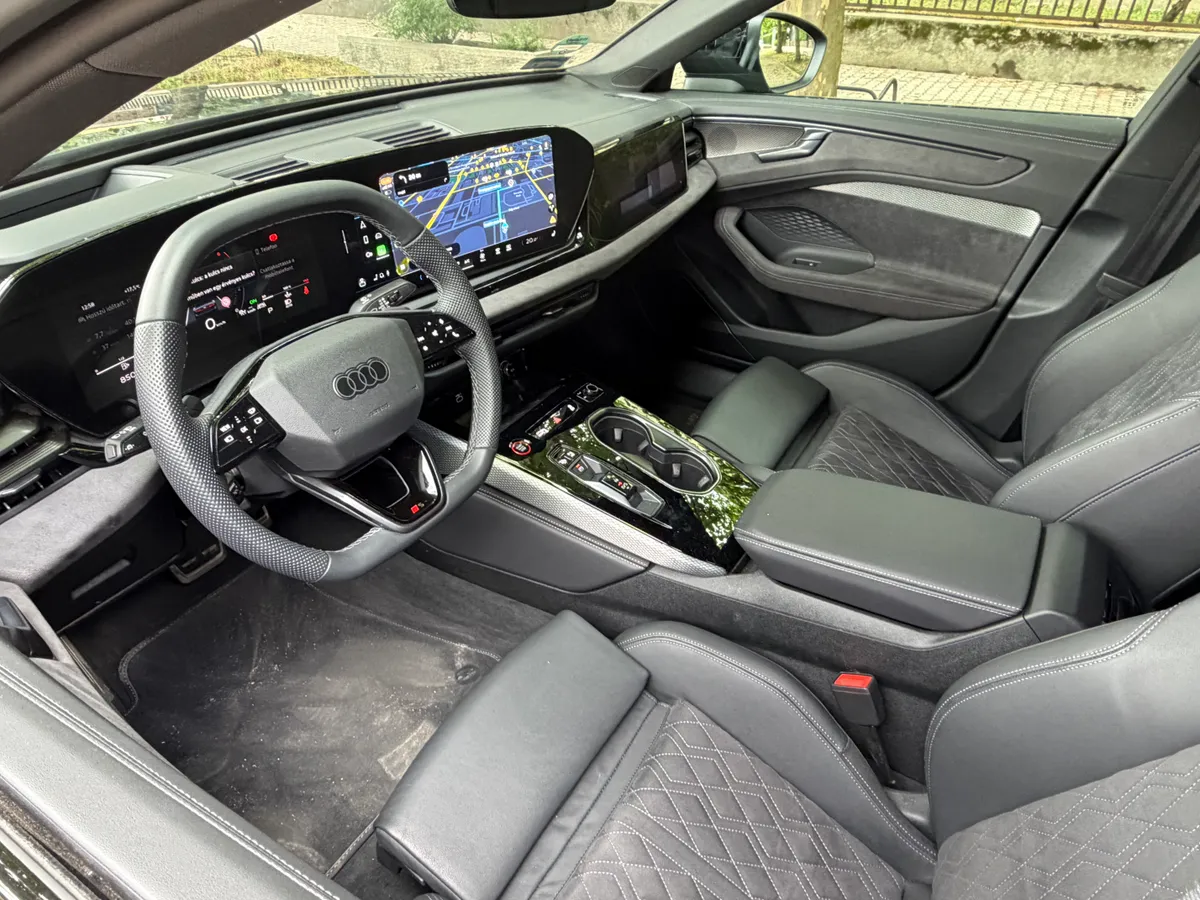 Audi A6 40 TDI S tronic teszt: kép az autó belsejéről.