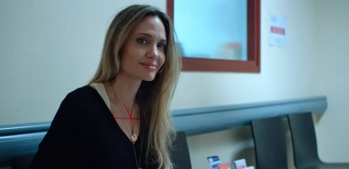 Angelina Jolie a Couture című új filmjében.
