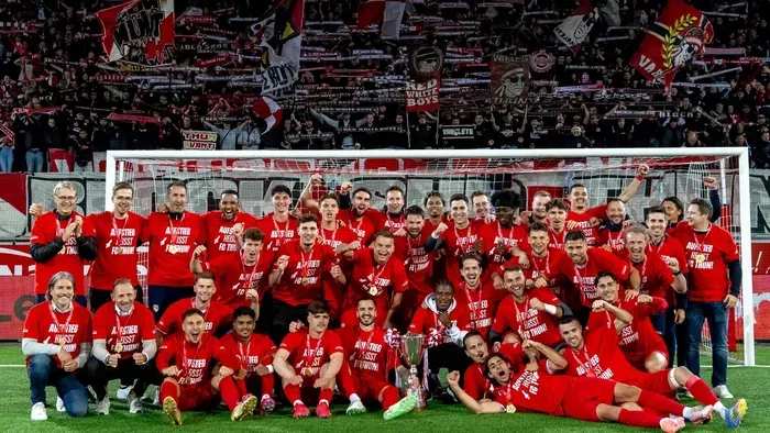 Szexbotrányok után állt talpra a futball új csodacsapata