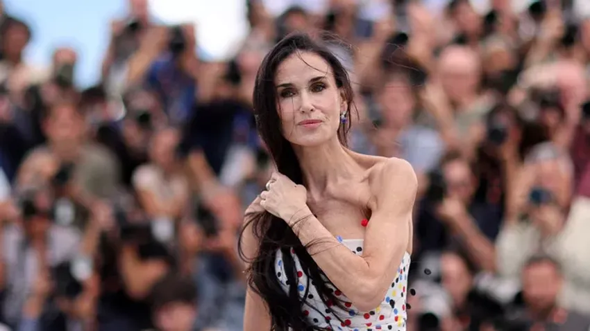 Cannes-i Filmfesztivál 2026: Te jó ég! Mi történt Demi Moore-ral? Rá sem ismerünk a legendás színésznőre